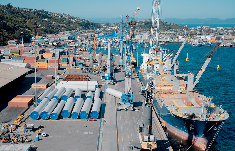 svti-adds-high-reach-mobile-crane-to-strengthen-operations